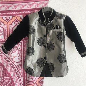 Boys fitted vest / blazer